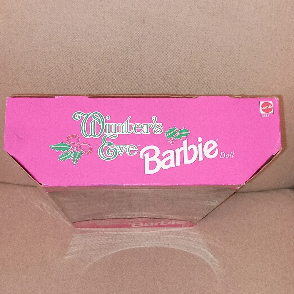 Barbie Winter's Eve 1994 Red Green Tafffa Red Dress NWT